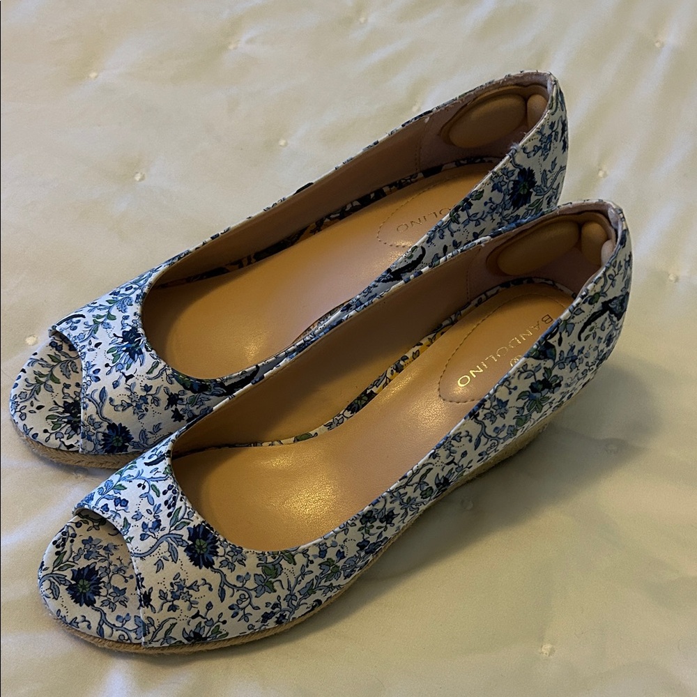Floral Chinoiserie Peep-Toe Wedges